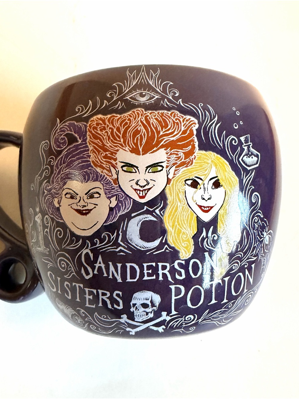 Disney Hocus Pocus Mug 16oz Sanderson Sisters Potion Silver Buffalo 2022